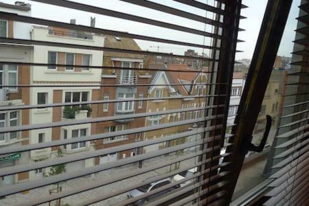 B&B La Chambre De Plume Schaerbeek Luaran gambar